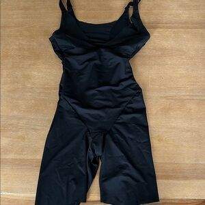 Maidenform Classic Black Bodysuit